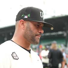 Cardinals' legend starts managerial career in walk-off fashion with first  career win