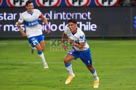Han spiller hovedsageligt som midtbanespiller for universidad catolica i primera division. Futbol 2021 1a Universidad Catolica Vs Huachipato B23i9375 Jpg Xpress Media