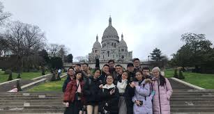 Il comprend le lycée proprement dit (900 élèves) et les classes préparatoires (900 étudiants). Lycee Louis Le Grand Le Site Du Lycee Louis Le Grand