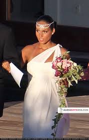 Alicia Keys Wedding Headpiece Robe De Mariee Coiffure Mariee Simple Robe Mariee Boheme