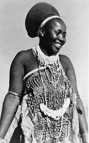 Southern Africa Zulu Woman Ca 1950s Africa Afrika Zulu Women African Beauty African Hairstyles
