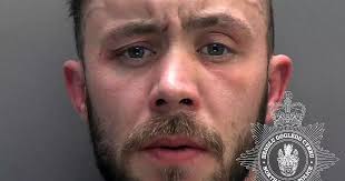 Moment banned man turns up at ex's house shouting the odds