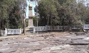 Kembara ke daerah gurun dan yan, kedah yang tiada dalam perancangan pada mula, akhirnya membawa kami menjejakkan kaki ke puncak gunung jerai. Sheikh Abdullah Al Qumairi Al Yamani Penyebar Islam Di Kedah Berita Parti Islam Se Malaysia Pas