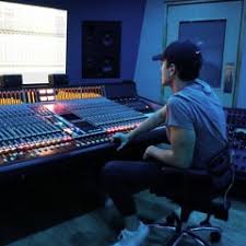 Stream Douglas Battle music