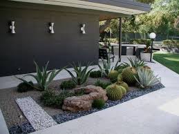 This Is My Idea Of Great Landscaping Sculptural Shapes Of The Plants And Rocks Gravel N Modern Garden Landscaping Modern Landscaping Garden Landscape Design