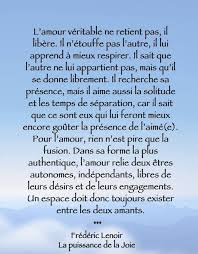 Ton Sourire Citation Sur Le Sourire Et La Joie De Vivre Un Extrait De La Puissance De La Joie De Frederic Lenoir Joie Bonheur Amour Amitie Nama Amour Veritable Citations Droles Sur La Vie Citation Sourire