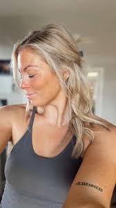 Kelli Hicks (@kellimhicks) • Instagram photos and videos