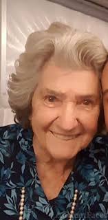 Coral Alice (Searle) Levitt (1937