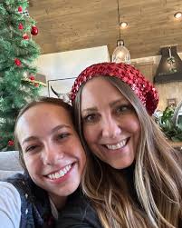 The last few weeks have been a whirlwind… so thankful to have this family 🤍