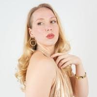 2100+ "Stella" profiles