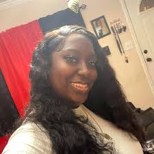 Shawanda Sanders's Instagram, Twitter & Facebook