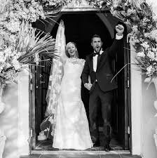 Cohen on june 14, 1986, and has three children. Emily Vancamp Bio Revenge Star Married Josh Bowman Affair Husband Movies Age Facts Wiki Engaged Dating Wedding Career Family News Gossip Gist