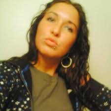 Robyn Mayo's Instagram, Twitter & Facebook