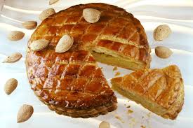 Mardi Gras Galettes Des Rois French Kings Cake Cooking Food Recipes Cake Desserts Win Cookies Recipe Cakes Cupcakes King Cake Baking Cake