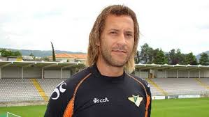 «é uma iniciativa que já se «o maxilar na rede o neno prendeu e o tiro de mangonga o neno defendeu o maxilar na rede o neno. Guarda Redes Carlos E O Sexto Reforco Moreirense Jornal Record