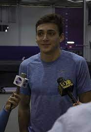 Track & field college ncaa di southeastern (sec) lsu mondo duplantis. Former Lsu Track And Field Star Mondo Duplantis Breaks Pole Vault World Record Sports Lsureveille Com
