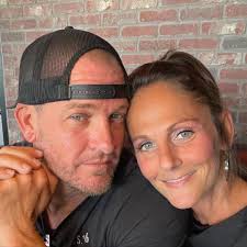 She was still wearing her dress when she died just moments after leaving  her reception. See more in comment... 👇👇👇