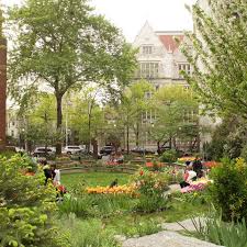 Discover Nyc S Most Beautiful Secret Gardens This Spring Public Garden Architecture Public Garden City Garden