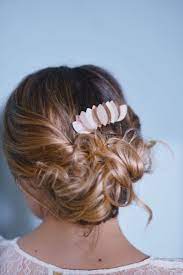 Bijou De Cheveux Mariage Clemence Cabanes L La Fiancee Du Panda Blog Mariage Bijoux Cheveux Mariage Bijoux Cheveux Et Chignon Noel