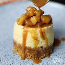 5 Desserts You Can Make In The Microwave Is Part Of Dessert Recipes Desserts Microwave Dessert Dessert Recipes Desserts