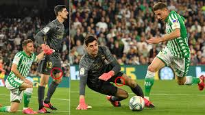 Preview and stats followed by live commentary, video highlights and match report. Real Betis Vs Real Madrid Courtois Leaves The Benito Villamarin Limping Marca In English