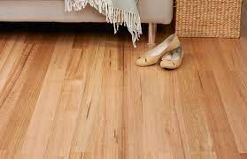 However, there do carry a number of disadvantages as well. Advantages And Disadvantages Of The Laminate Flooring Decorate