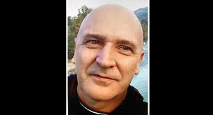 Martedì funerale di Giorgio Bianchi. Sul manifesto stessa frase di Andrea