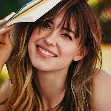 We hope you love the first three episodes 🌼 Daisy Jones & the Six