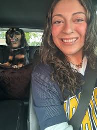 8 weeks old ! Brand new dachshund momma! Meet miss pumpkin! 🎃