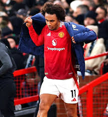 🚨Feel for Zirkzee—he doesn't deserve to be booed/ cheered off. Everyone  has been shocking!