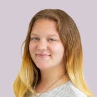 Renee Barrows's Instagram, Twitter & Facebook