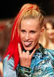 She, however, fell victim to the infamous tribe switch and was blindsided by scot pollard to keep information and power in his hands. 8 Campaign Christmas Burlesque Ideas