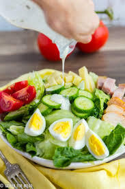 Chef S Salad Popular American Salad With Ham Turkey Cheese Hard Boiled Eggs Tomatoes Cucumbers On A Cucumber Recipes Salad Tomato Salad Recipes Chef Salad