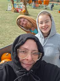 Looking for someone to do my family pics …