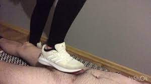 Calpestare e Palle in Adidas Bianche (CBT) - Pornhub.com