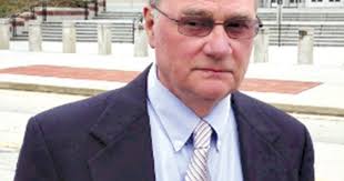 Doctor in misbranded-drugs case loses medical license