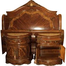 Michael Amini Cortina King Sleigh 7 Pc Bedroom Set Bedroom Set Luxurious Bedrooms Bed Design
