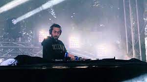 He is a centre for and alternative captain of the new york rangers of the national he is the son of ritva and mehrdad zibanejad. Zibanejad Takes Stage To Dj At Swedish Music Festival
