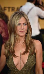 Jennifer aniston shares thoughts on rachel haircut. Jennifer Aniston With Images Jennifer Aniston Pictures