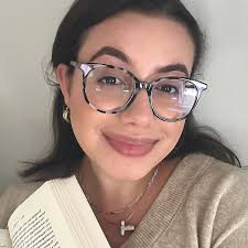 Top 40 Literary Fiction Influencers in 2025