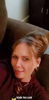 Elizabeth Corman's Instagram, Twitter & Facebook