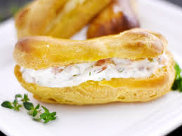 Minis Eclairs Sales Recette Recettes De Cuisine Alimentation Eclairs