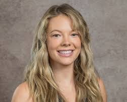 Leanna Long's Instagram, Twitter & Facebook