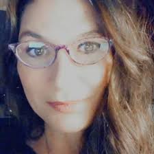 I'm sitting here still debating whether or not to open this sleepyhead  mattress box or not. It's packaged up so nicely, but then again, I read a  post about having to get