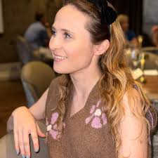 How do you add hashtags? I've clicked all over that area.