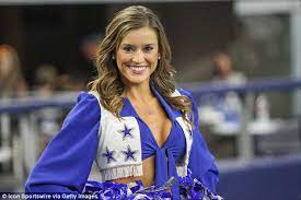 Dallas Cowboys Cheerleader Demands Equal Pay And Overtime In Suit Says Mascot Made Four Times More Daily Mail Online