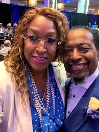 ChurchFlow with my #SouthernBelle Pink & White that Missy Fox bought me  yesterday! She loves her Auntie! #Fab5atSecondEb