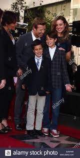 She is an actress and writer, known for the three men you meet at night (2020), расскажи мне свои секреты (2021) and candace (2018). Simon Baker Ist Mit Auf Der Hollywood Walk Of Fame Mit Einem Stern Geehrt Simon Baker Rebecca Rigg Stella Breeze Baker Claud Stockfotografie Alamy