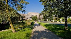 Das klinikum niederberg ist ein krankenhaus der schwerpunktversorgung der stufe iii und hat sich in den wesentliche mitbewerber von helios klinikum niederberg kliniken aus velbert sind. Klinikum Niederberg Weiter Partner Fur Mensch Und Medizin Wahlergemeinschaft Velbert Anders