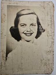 Can you clean up this old photo?